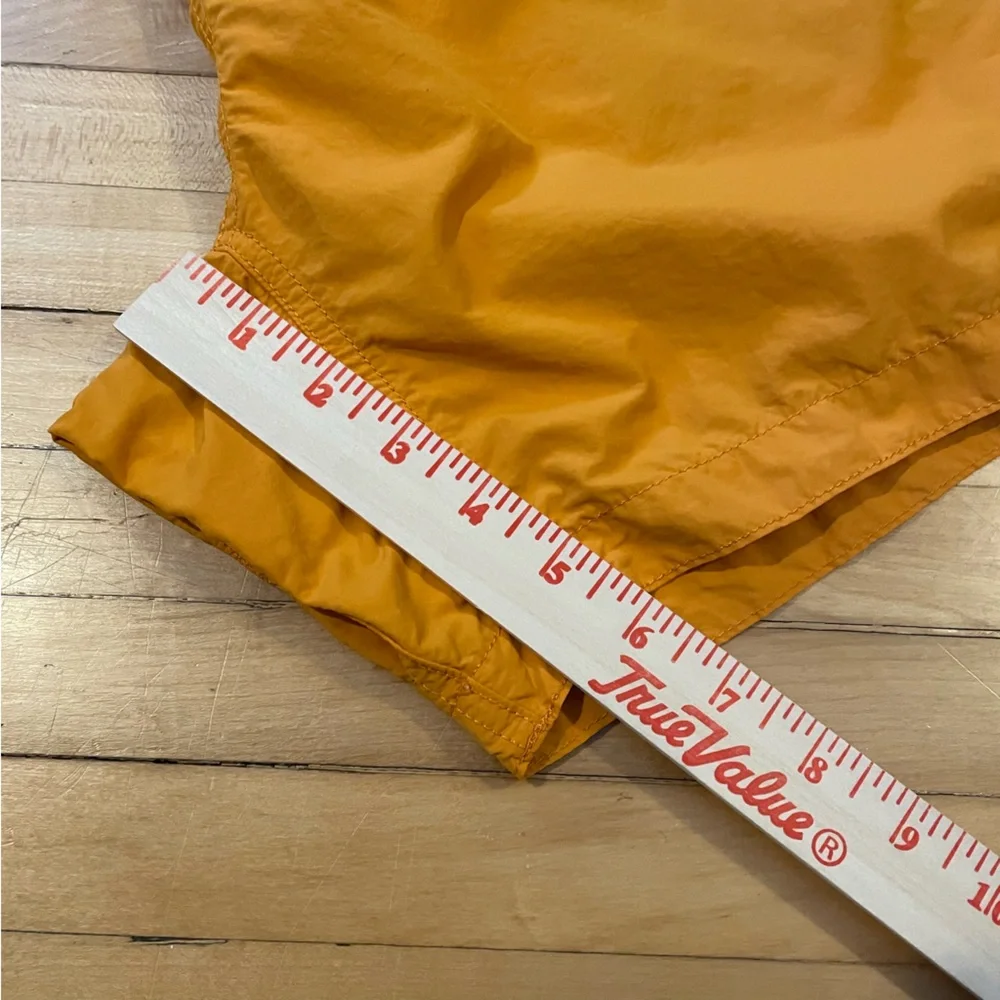 J. CREW Pull On Belted Shorts Zip Pockets 6” Inseam Hiking Camping Beach Unisex